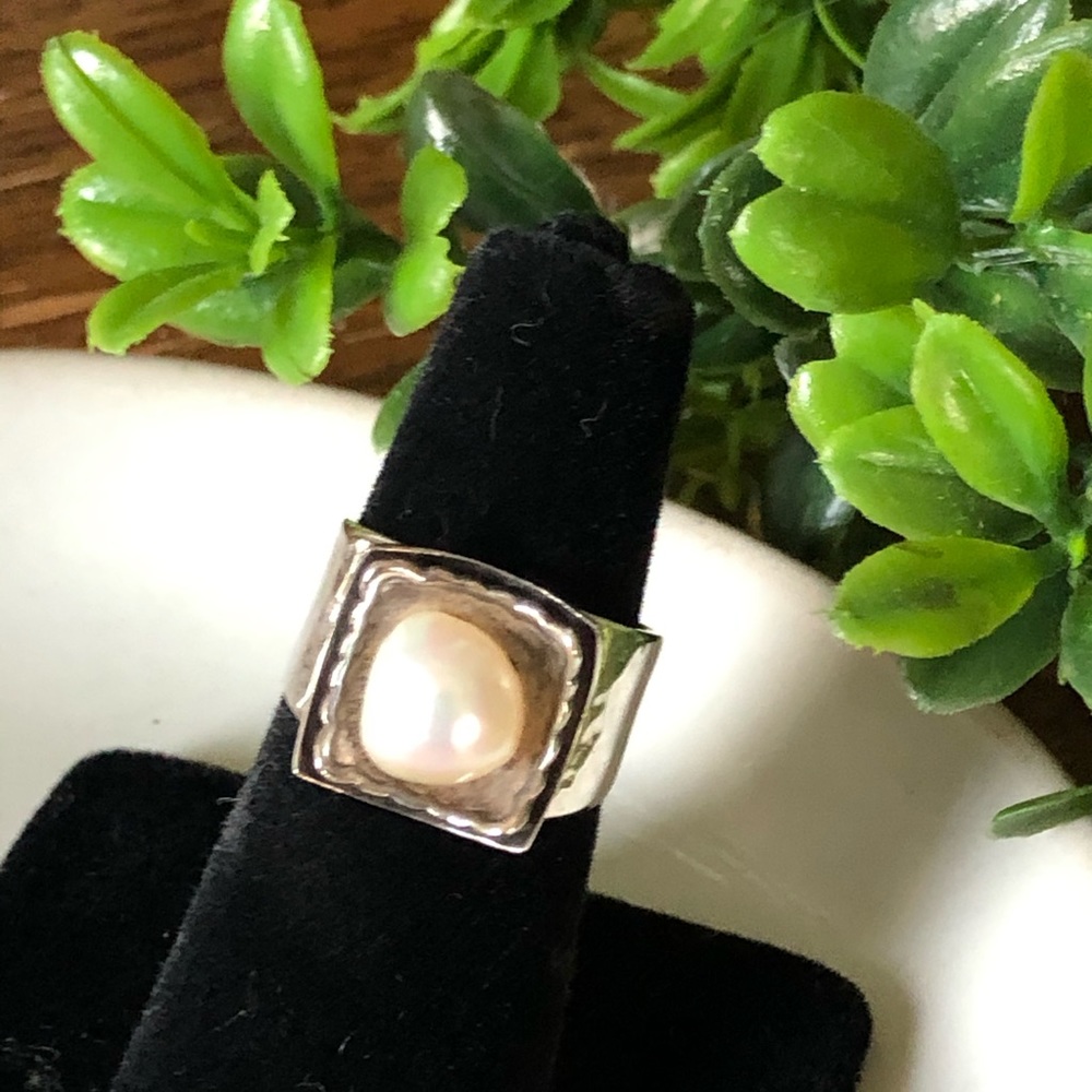 Silpada freshwater pearl ring R0898